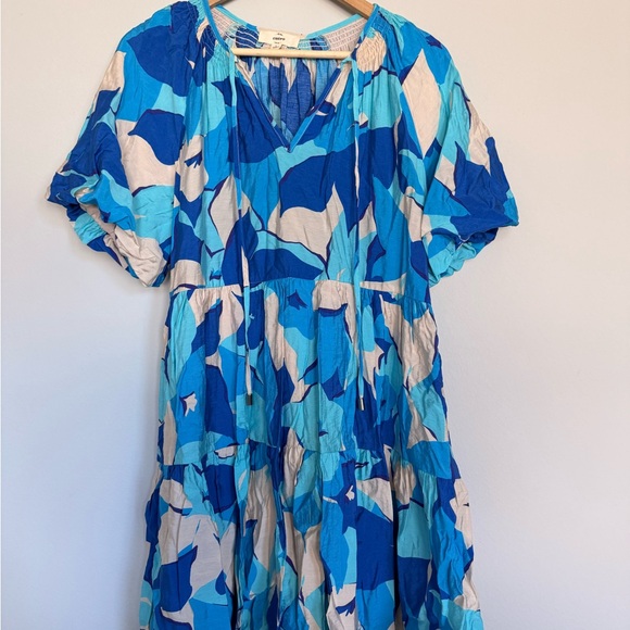 entro Dresses & Skirts - Entro Blue and White Dress